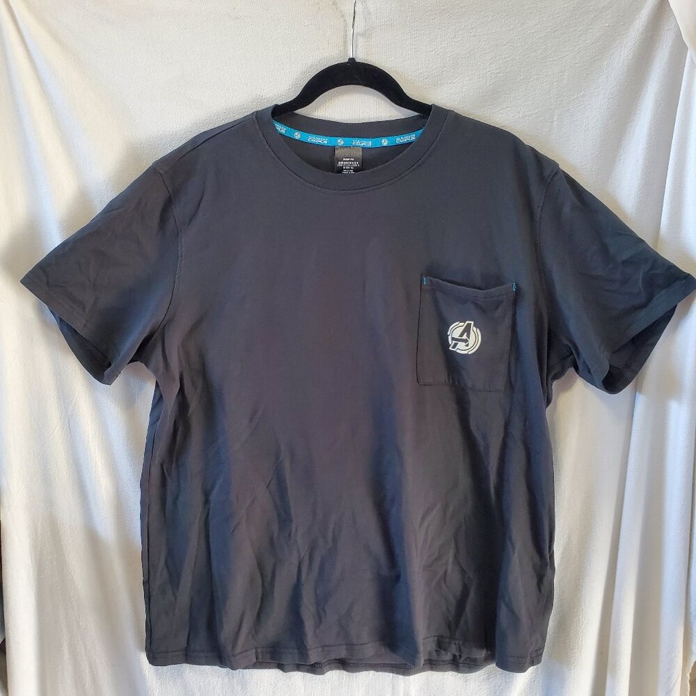 Disneyland Marvel's Avengers Campus Quinjet Division Men's T-shirt Size XL - Picture 7 of 7